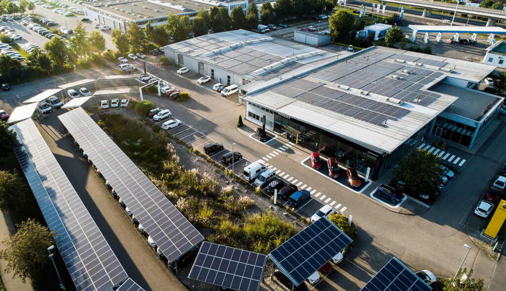 Solaranlage Photovoltaik Autohaus Wuchenauer